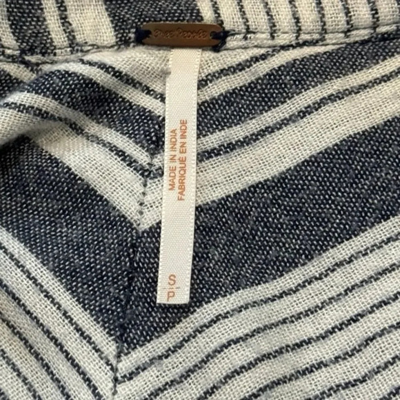 EUC Free People V neck Striped tunic on the road striped Oxford small - Picture 6 of 7